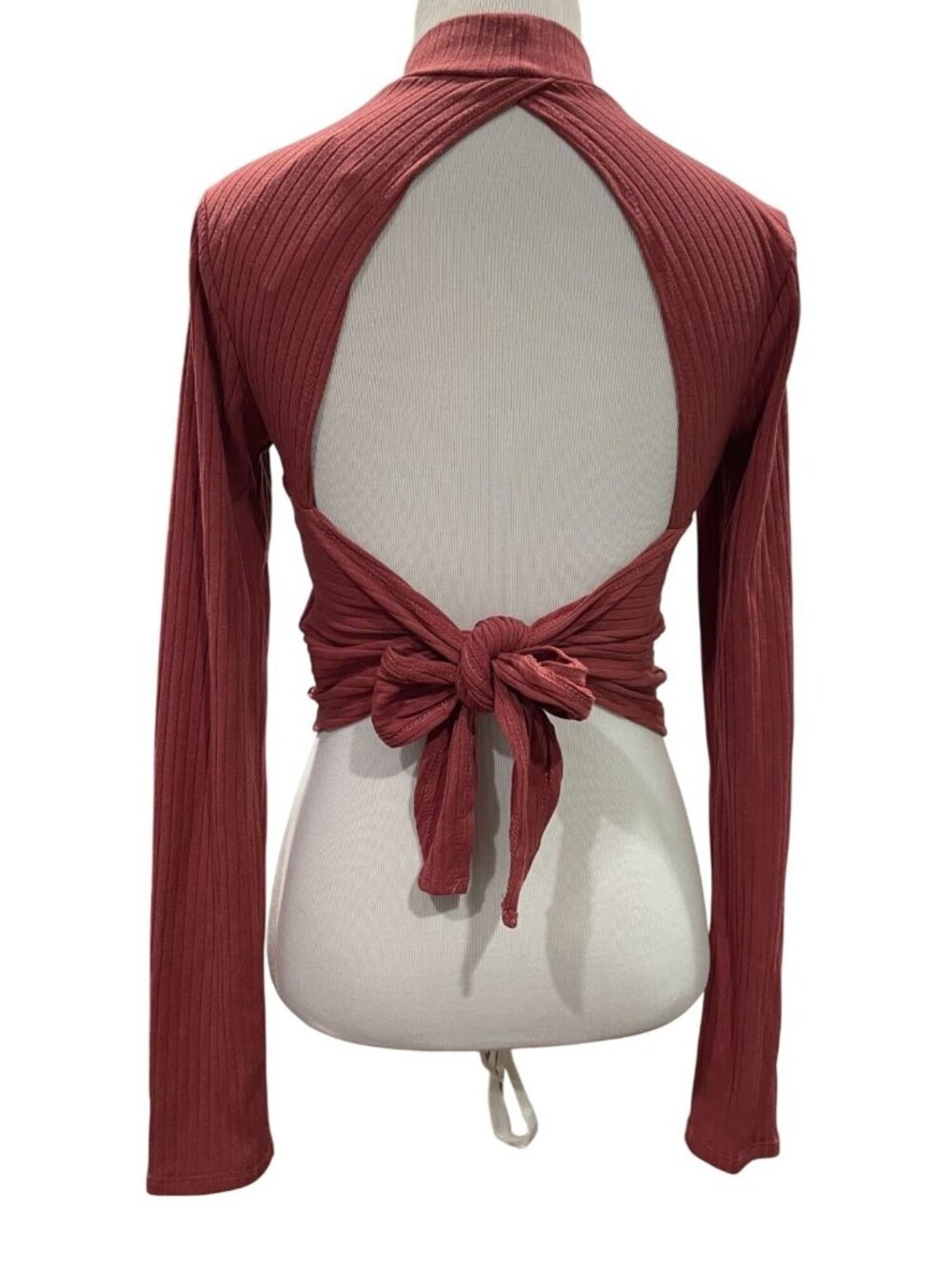 Forever21 Long Sleeves Open Back Knit Top M Rose Vibrant Indie Whimsy Festival